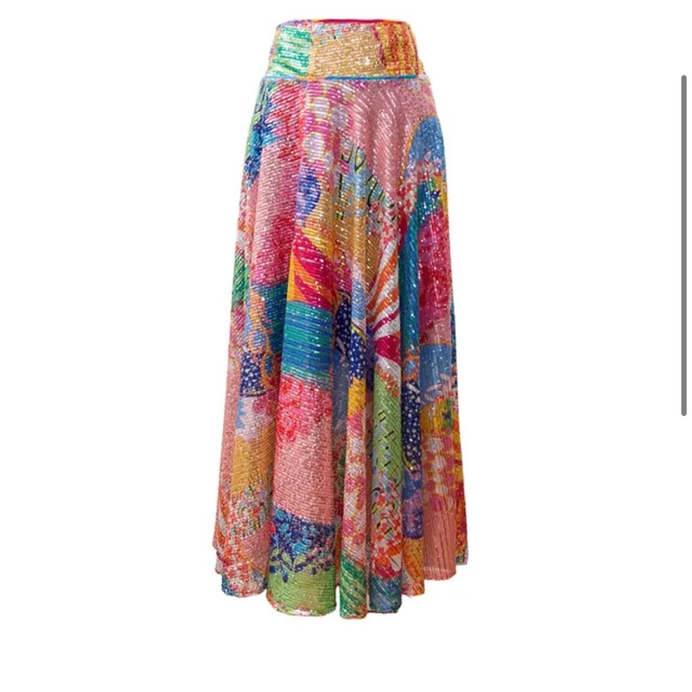 NWT. CeliaB Koya sequin skirt. Size medium.
